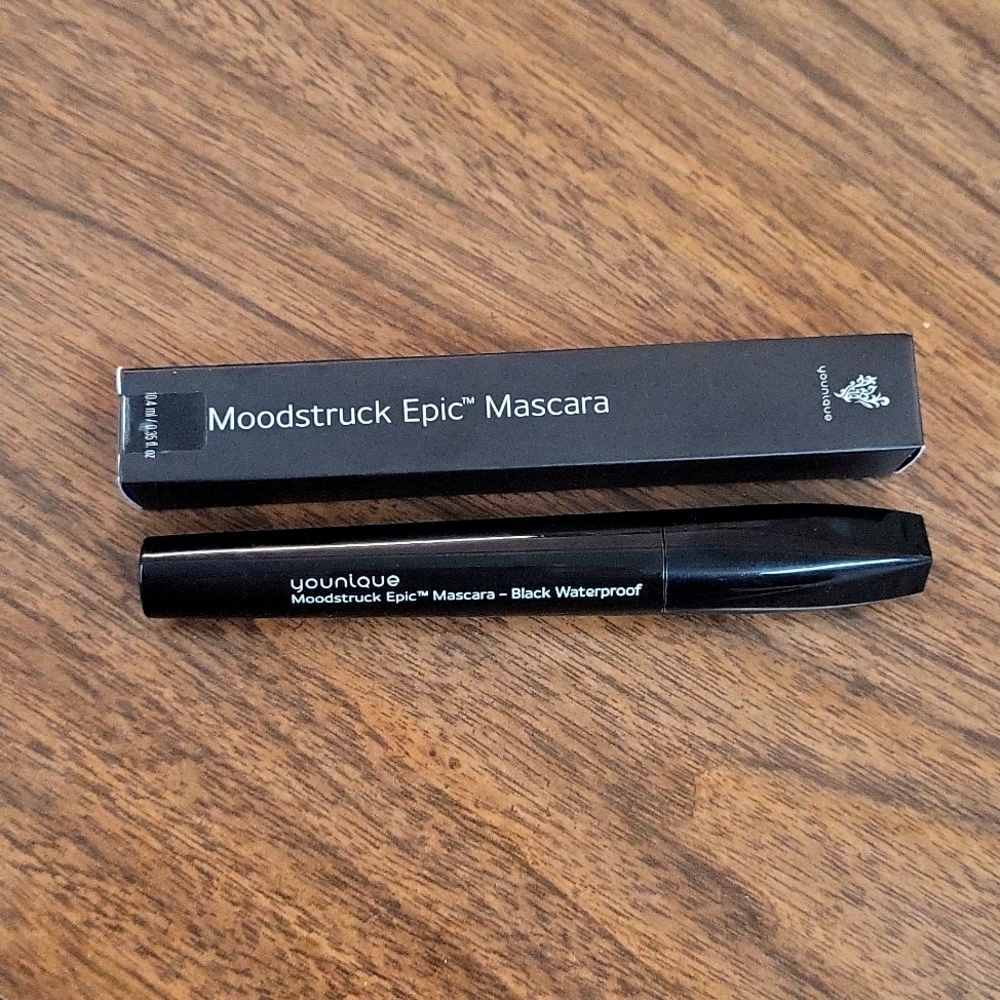 MOODSTRUCK Epic Mascara - Waterproof Black